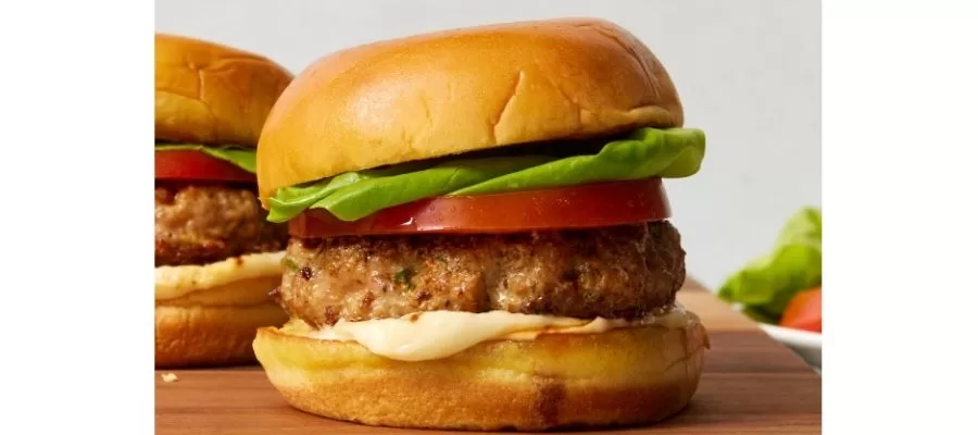 طرز تهیه چیکن برگر ترکی رستورانی در خانه با اجاق گاز آکورد